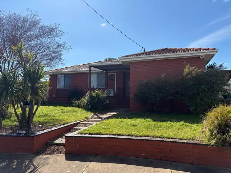 4 Bedford Court