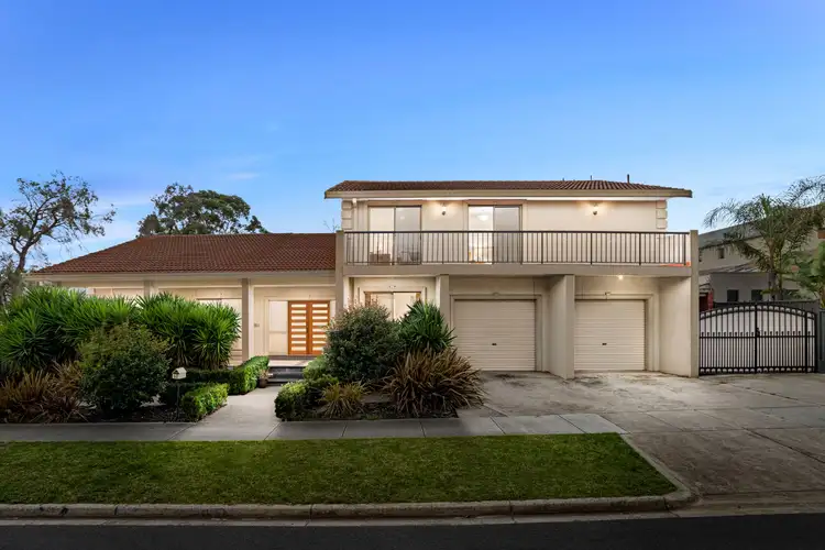 60 Rutherglen Way