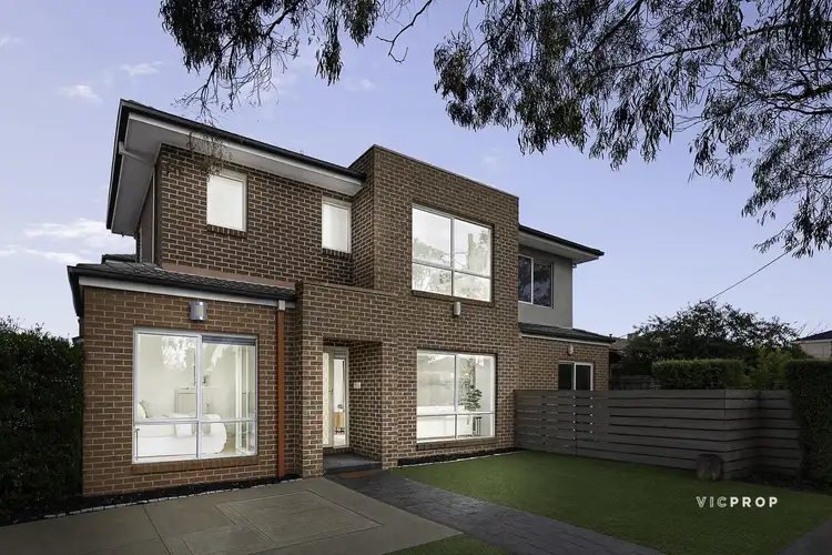 948 Doncaster Road