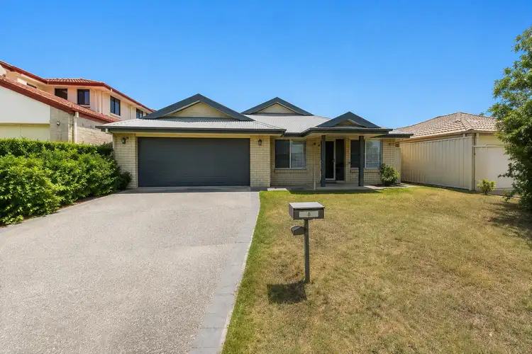 12 Strowe Place