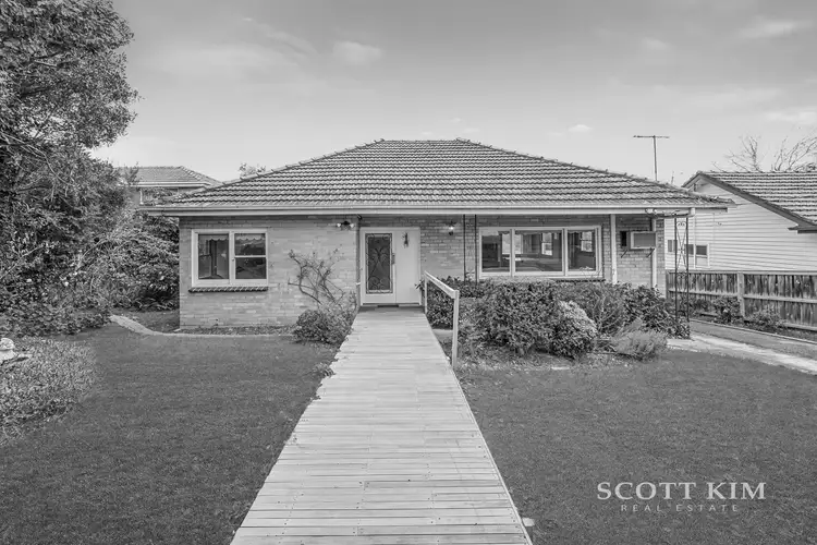 18 Fairview Road