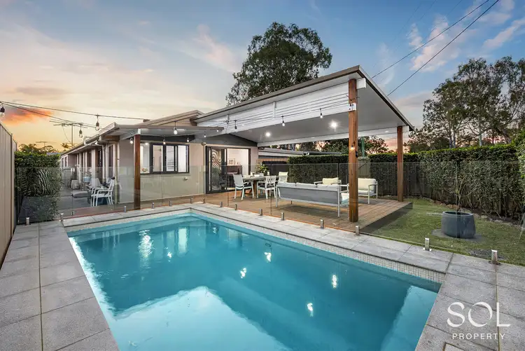 75 Normanhurst Road
