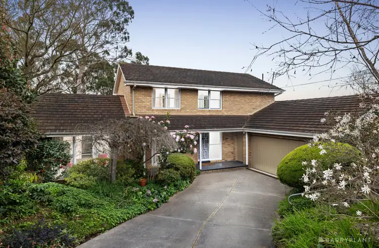 12 Stanlake Rise