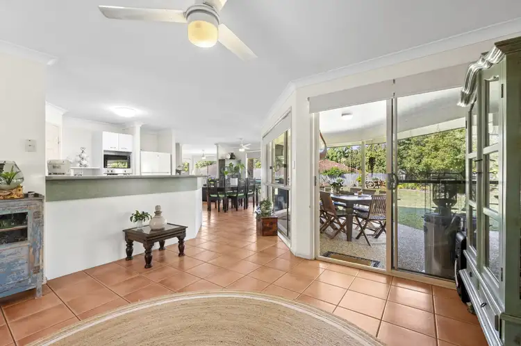8 Talara Court