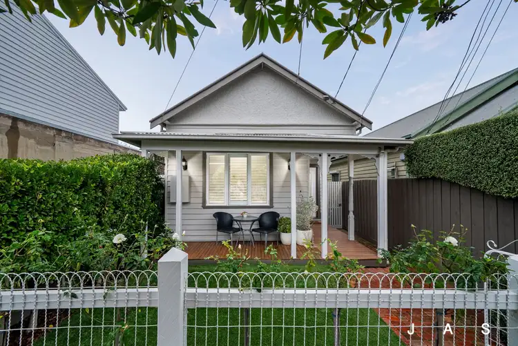 69 Ovens Street