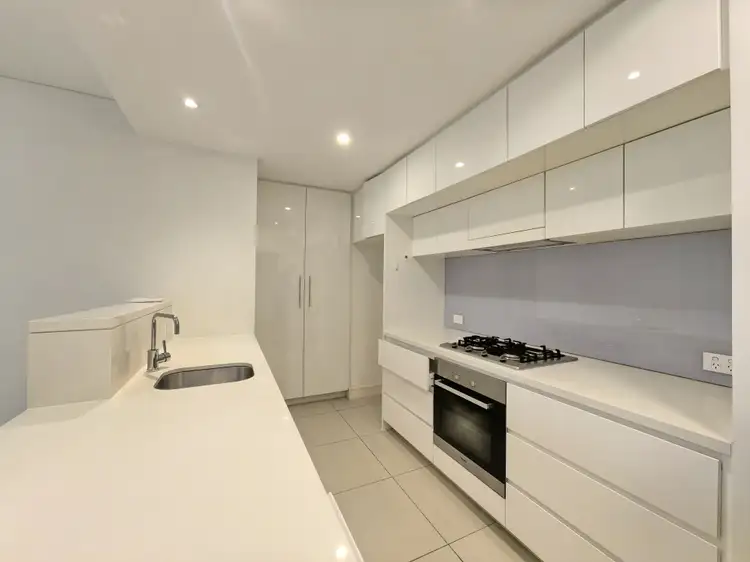 3 Palm Avenue