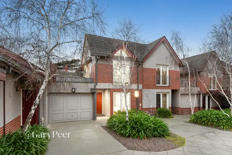 33-35 Burke Road
