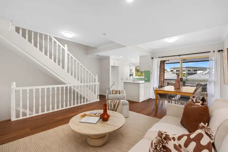 27 Swann Road