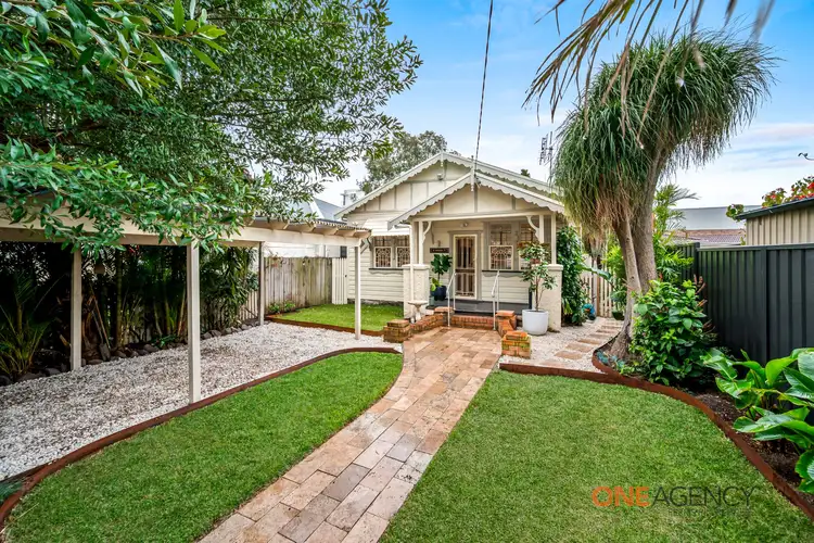 63 Waratah Street