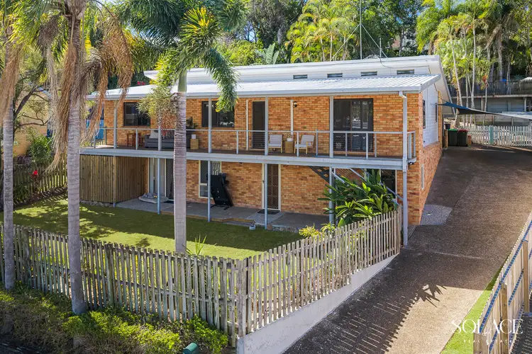 4 Luton Street