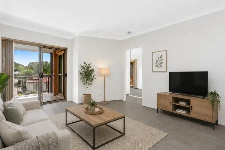 8 Koorala Street