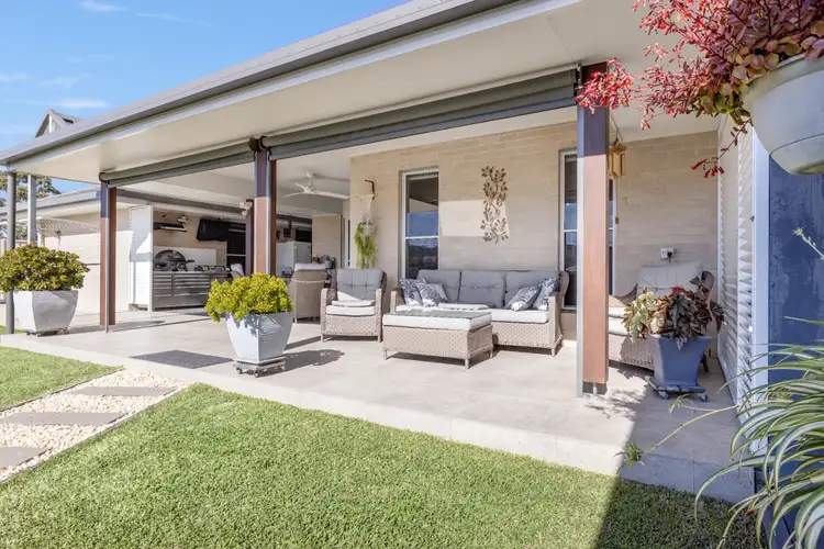 4 Silky Oak Rise