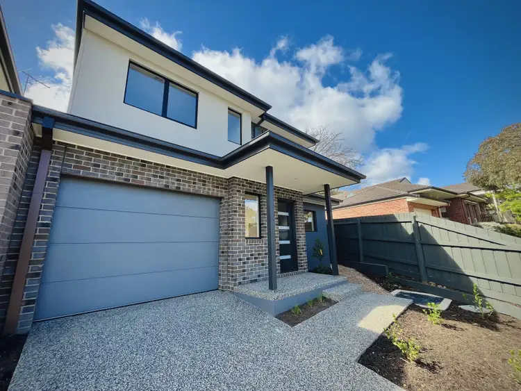 10 Balmoral Street