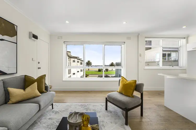 318 Beaconsfield Parade