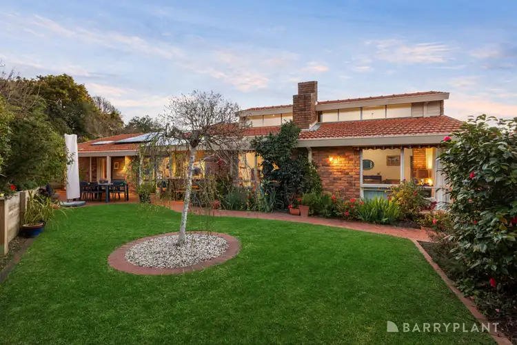 8 Glen Orchard Close
