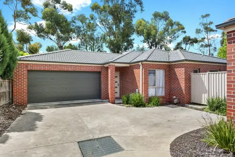 4/104 Whitehorse Road, Mount Clear VIC 3350