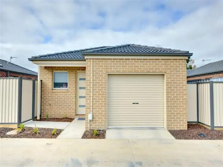 17 Ron Court, Canadian VIC 3350
