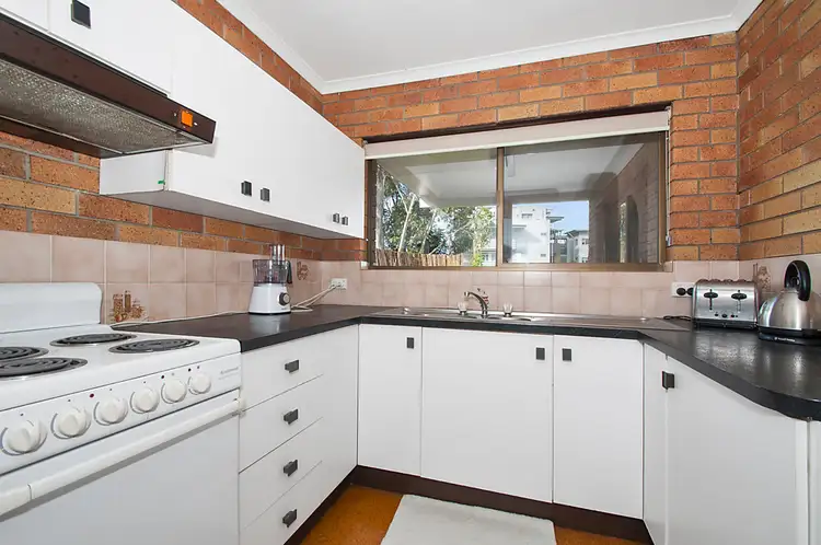 Second view of Homely unit listing, 4/37 Alpha Street, Taringa QLD 4068