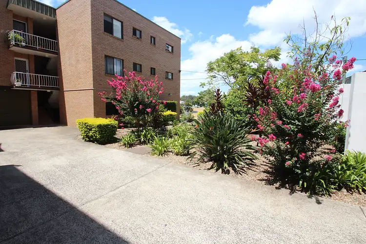 Seventh view of Homely unit listing, 8/14-18 'Binya Court', Anzac Avenue, Maroochydore QLD 4558