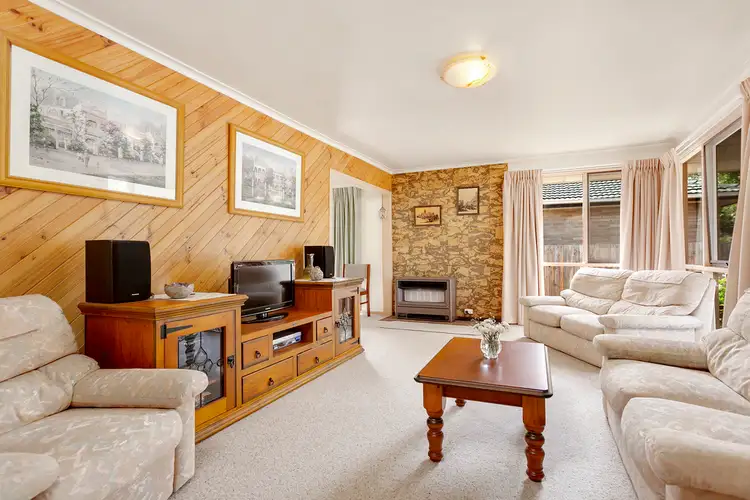 Second view of Homely house listing, 5 Kauri Court, Croydon VIC 3136