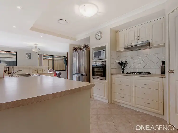 Second view of Homely house listing, 21 Hibbertia Follow, Halls Head WA 6210