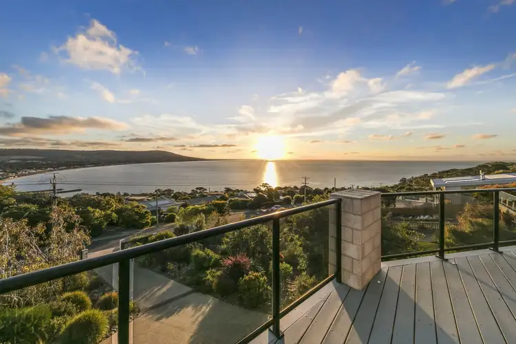 35 Ellerina Road, Mount Martha VIC 3934