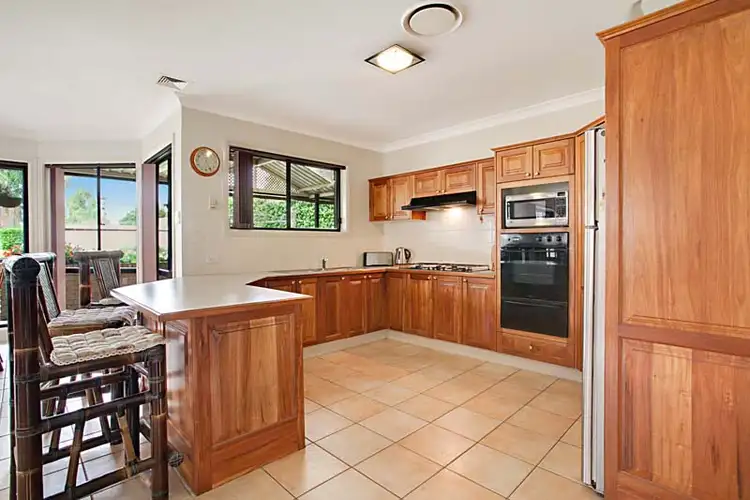 Fourth view of Homely house listing, 10 Barlow Place, Horningsea Park NSW 2171