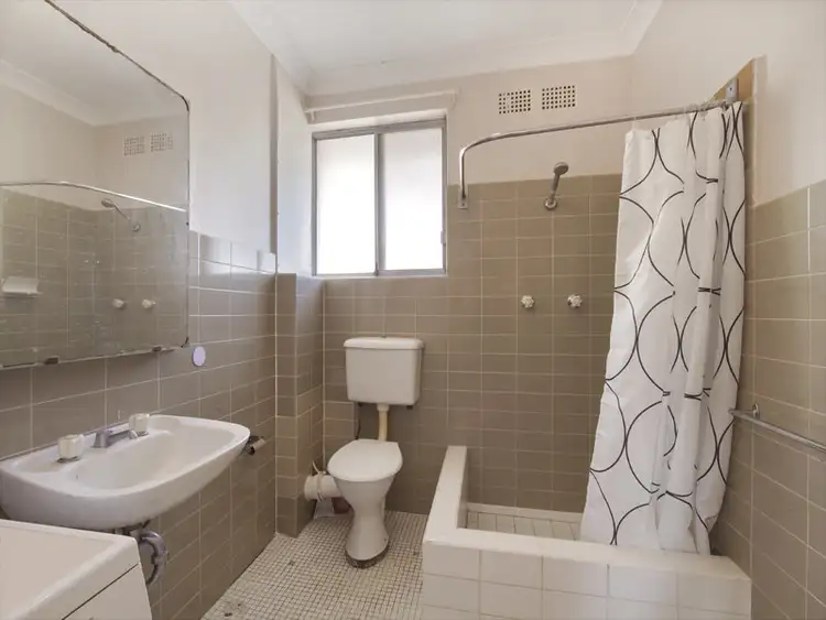 Fourth view of Homely apartment listing, 19/27 Dover Road, Botany NSW 2019