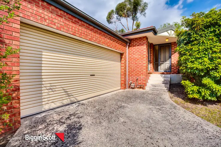 17 Carmel Avenue, Ferntree Gully VIC 3156