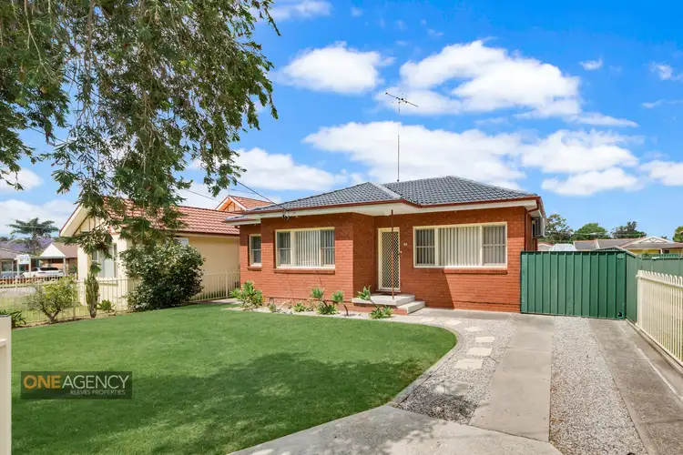 38 College Street, Cambridge Park NSW 2747
