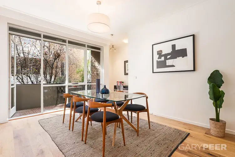 Sixth view of Homely apartment listing, 2/384 Orrong Road, Caulfield North VIC 3161