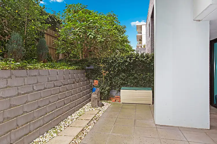 Fifth view of Homely apartment listing, 2/228 The Avenue, Parkville VIC 3052