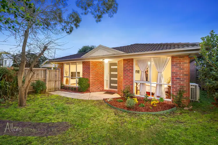 Main view of Homely unit listing, 2/7 Branksome Grove, Blackburn South VIC 3130