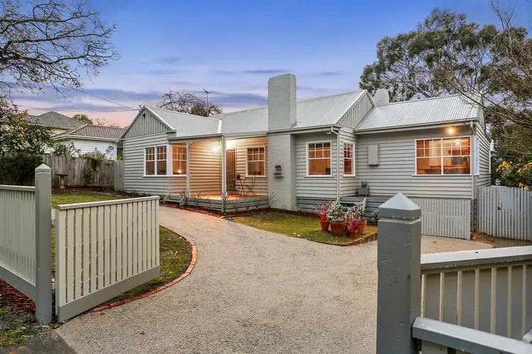 28 Viviani Crescent, Heathmont VIC 3135