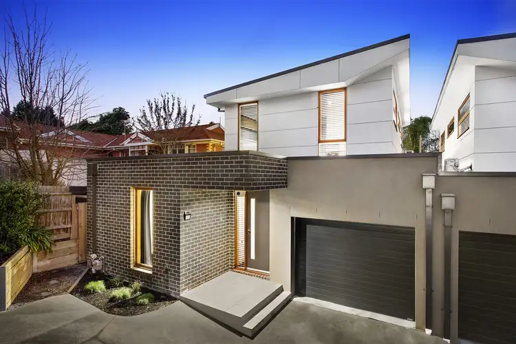 2/47 Greendale Road, Doncaster East VIC 3109