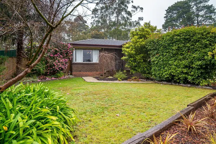 6 Melaleuca Drive, Upwey VIC 3158