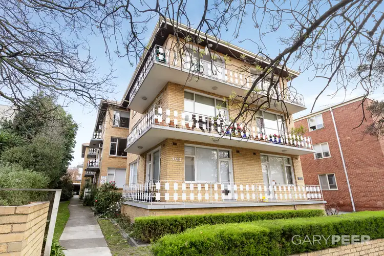 2/323 Orrong Road, St Kilda East VIC 3183