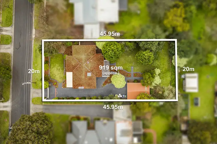 6 Through Road, Ringwood North VIC 3134