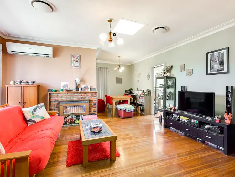 Fourth view of Homely house listing, 1/8 Widnes Court, Deer Park VIC 3023