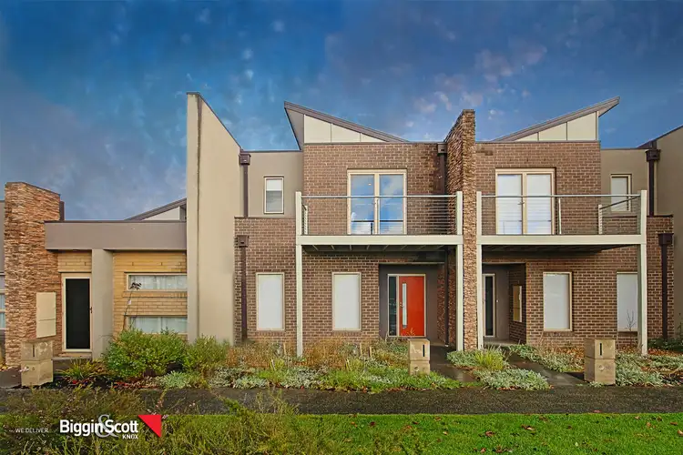 8 Haakman Way, Pakenham VIC 3810