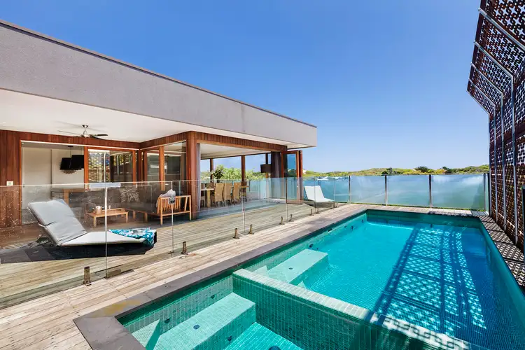 10 Beach Avenue, Blairgowrie VIC 3942
