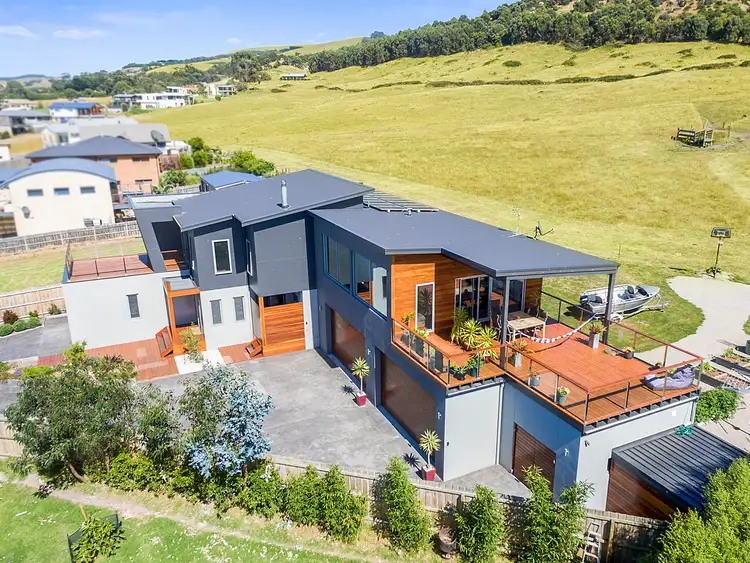 40 Scenic Drive, Apollo Bay VIC 3233