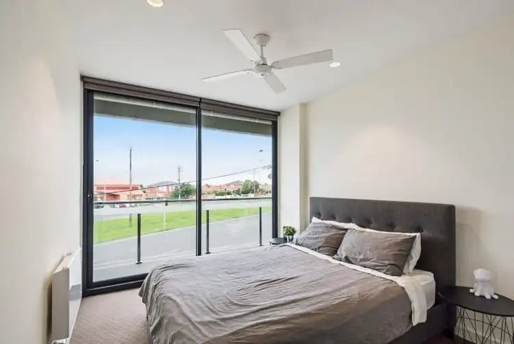 Sixth view of Homely apartment listing, 102/432 -434 Geelong Road, West Footscray VIC 3012
