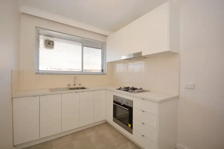 12/3 Truganini Road, Carnegie VIC 3163