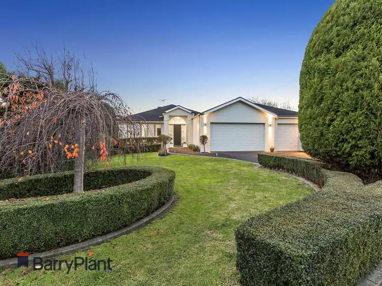 11 Allen Drive, Mount Eliza VIC 3930