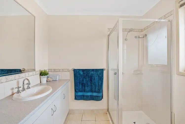 Fifth view of Homely house listing, 10 Keswick Rise, Sunbury VIC 3429