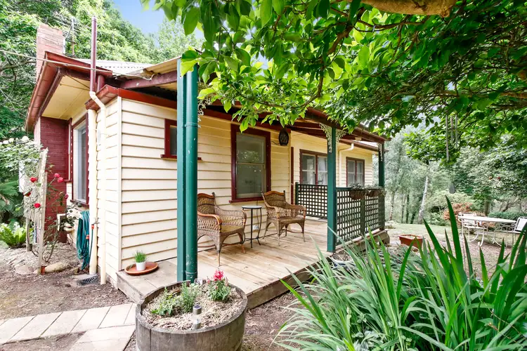 10 Ferndale Road, Warburton VIC 3799