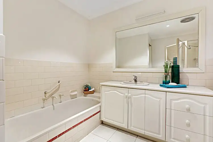 Fifth view of Homely house listing, 12 Minkara Court, Croydon VIC 3136