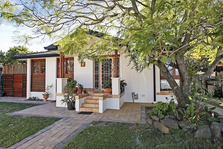 4 Huon Crescent, Holsworthy NSW 2173