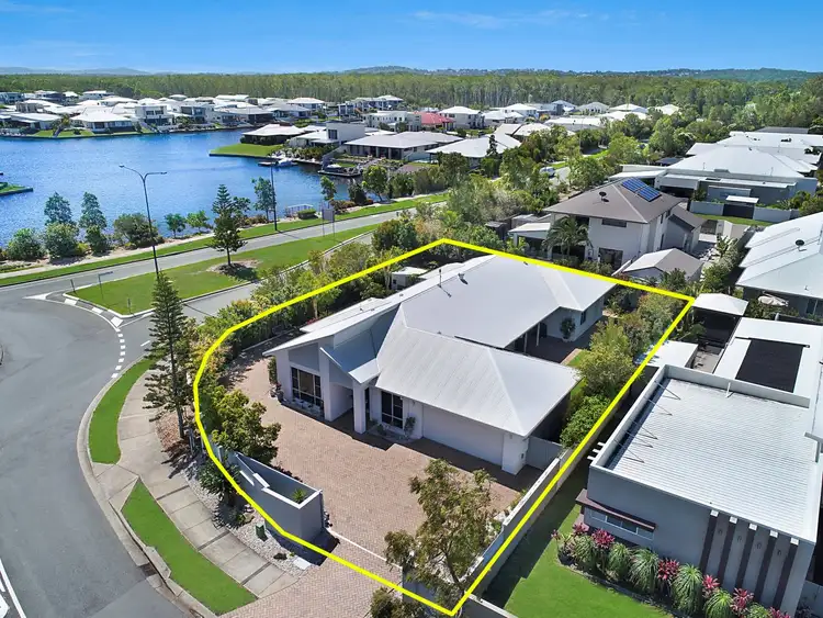 3 Whitehaven Way, Pelican Waters QLD 4551
